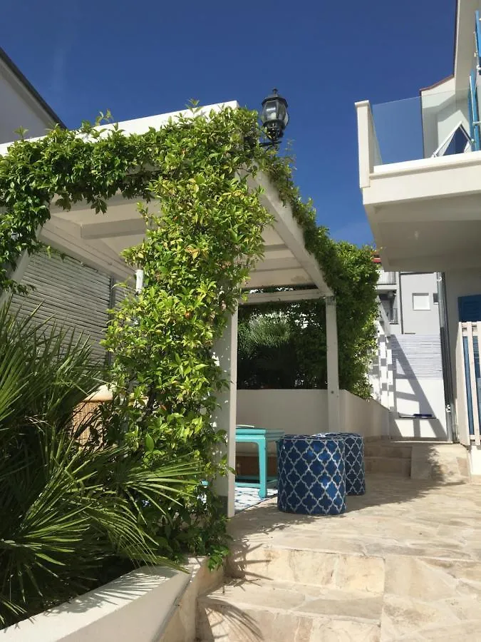 Seaside Villa With Private Pool Home By The Sea - Villa Trogir