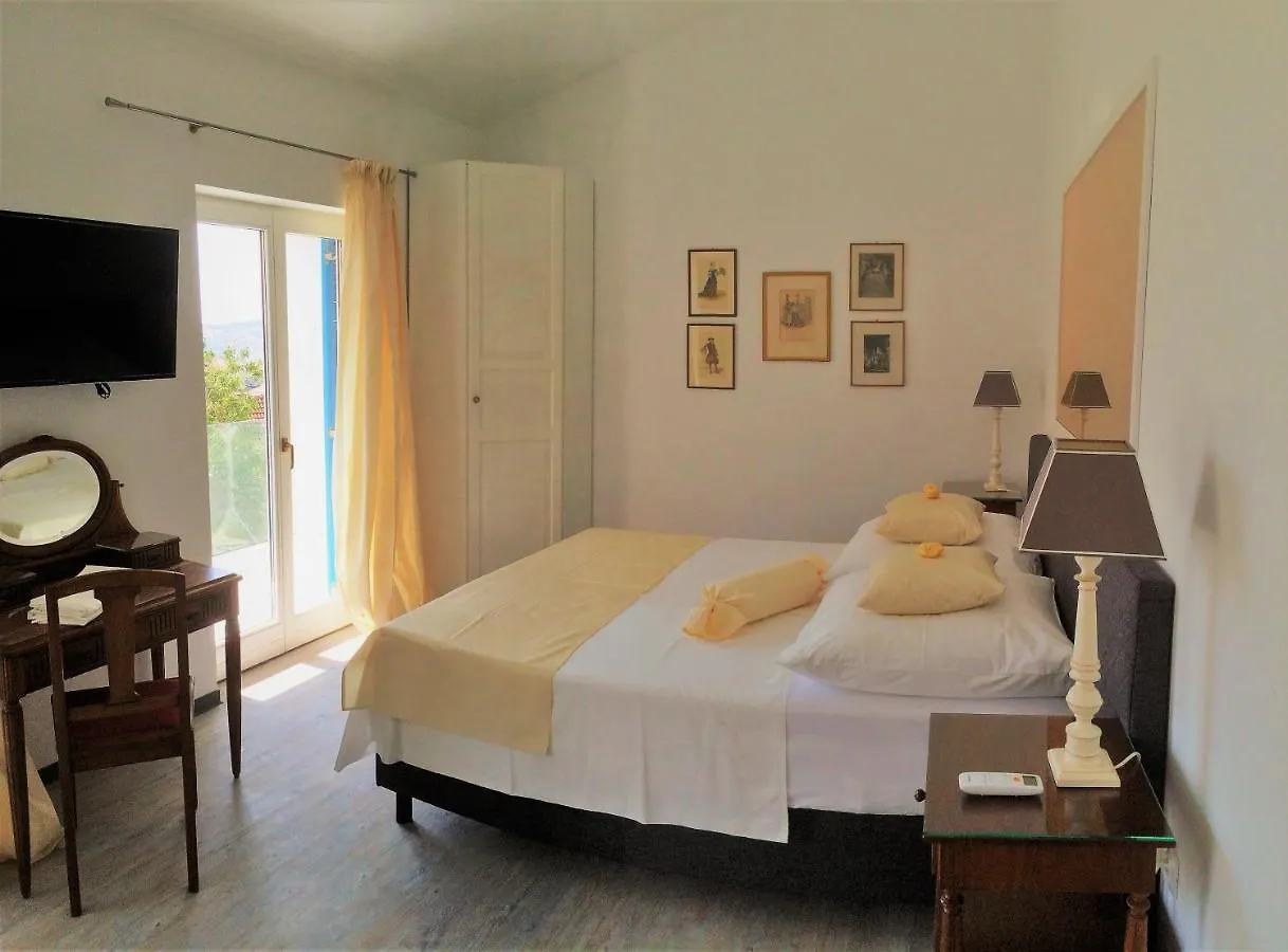 Seaside Villa With Private Pool Home By The Sea - Villa Trogir 0*,